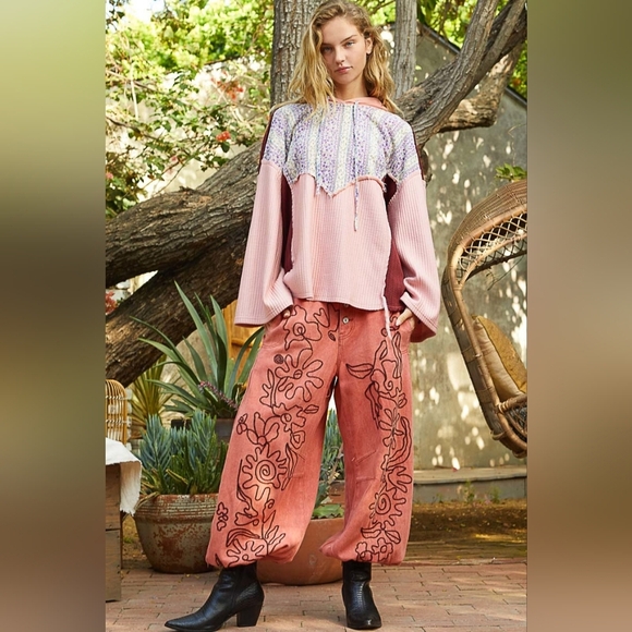 POL Patchwork Floral Sweatshirt, Flare Sleeves, Pink And Purple, New - Picture 7 of 11